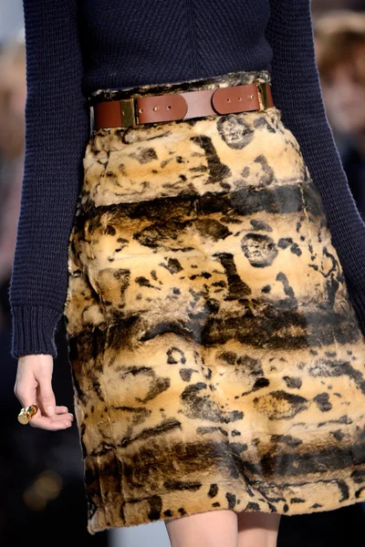 Look 49